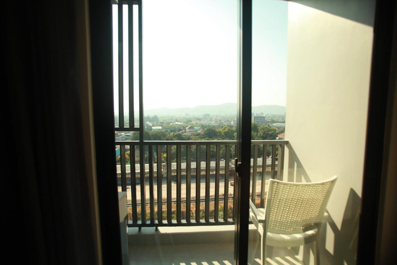 Huahin Dusitd2 Residences, Apartments Near Beach Exterior photo